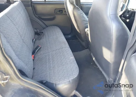 2000 Jeep Cherokee Sport z USA, uszkodzony, nr VIN 1J4FF48S5YL237979